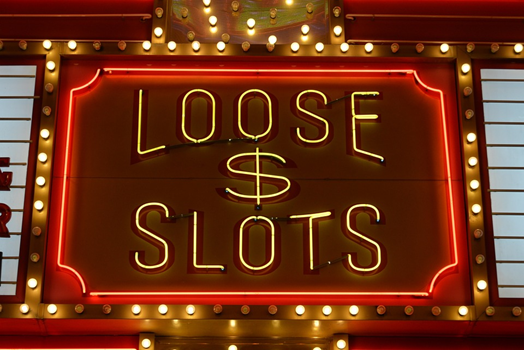 Loose Slots Vegas sign